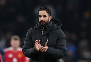 期待新人!曼晚：4名青年队球员参与曼联一线队训练 肖&amp;马奎尔复出