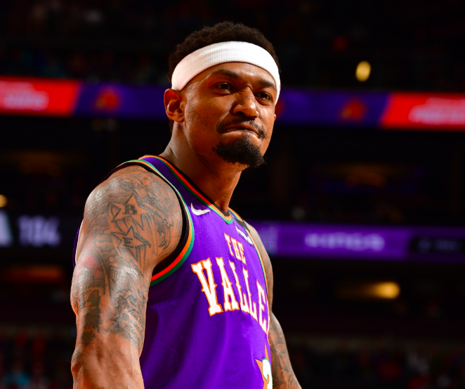 一夜3大动态！比尔愿意买断，詹姆斯回应争议，4队争抢勇士旧将