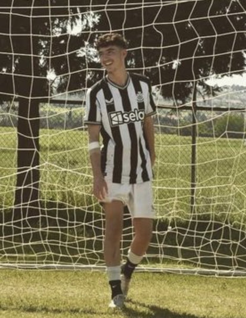 买马挣钱网站app-罗马诺：曼城青年队即将签下纽卡斯尔联U15前锋伊桑·富伦