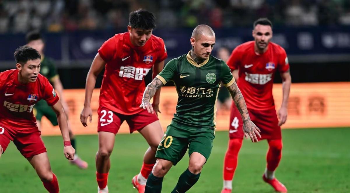 买马挣钱网站app-中超最新积分榜！海港战平，申花回榜首，垫底队连胜保级形势大乱