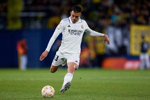 记者:塞巴略斯希望离开皇马,他梦想着参加世界杯