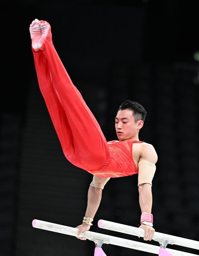 买马挣钱网站app-“双杠奇才”断崖式领先，邹敬园巴黎成功卫冕