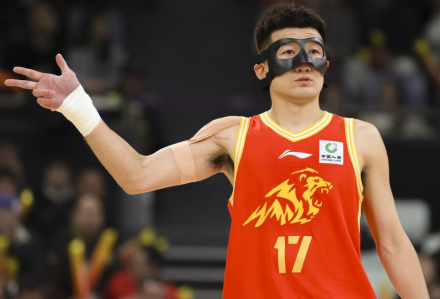 联赛第一!广厦大胜送四川15连败 孙铭徽14+8胡金秋7中6