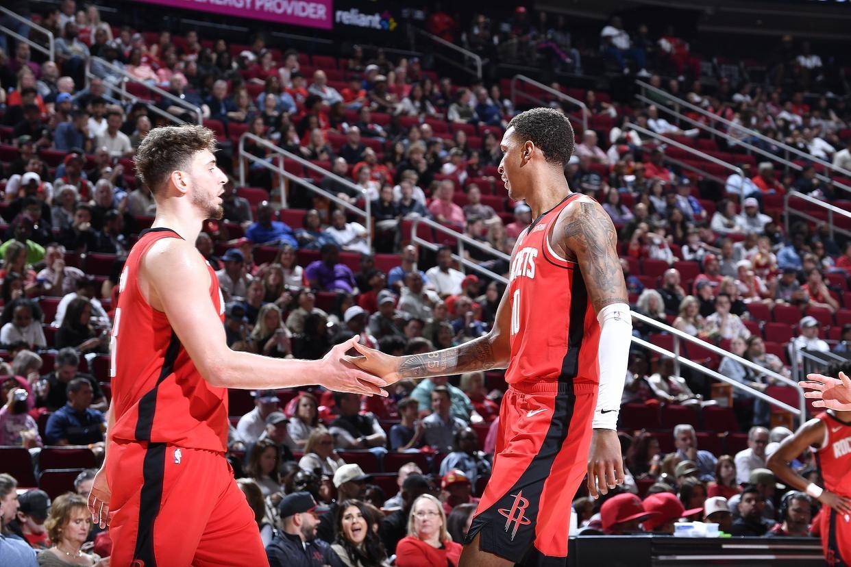 火箭替补席变脸!射手升任首发,中锋又被雪藏,2阵火力降至冰点